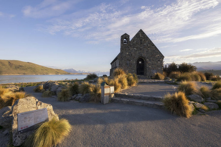 在蓝天背景下的好牧人教会白天, 特卡波湖, 新西兰
