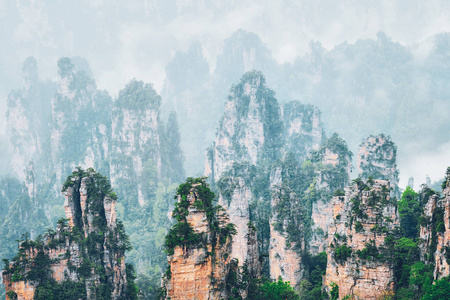 张家界山脉, 中国