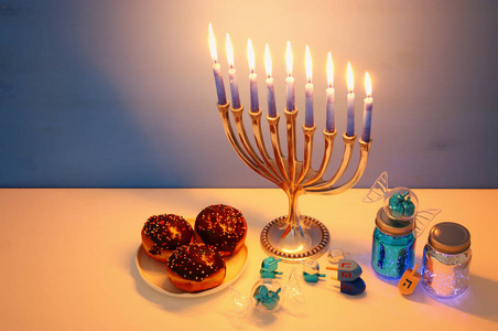 犹太节日光明节背景与menorah的形象Tradit