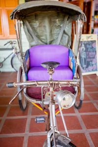 泰国三轮车，泰国旧风格运输