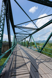 在泰国派河铁桥