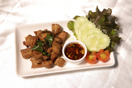 泰国煎罗勒猪肉