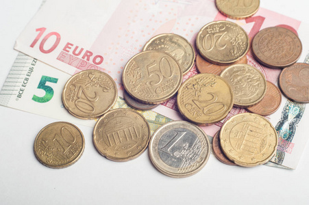 欧元美分接近。一堆硬币