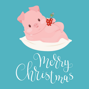 有趣的猪躺在枕头上, 配热可可。圣诞快乐手字。向量例证