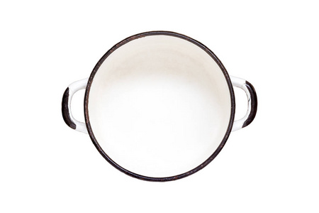 白色背景上的空白色旧搪瓷平底锅。顶部视图