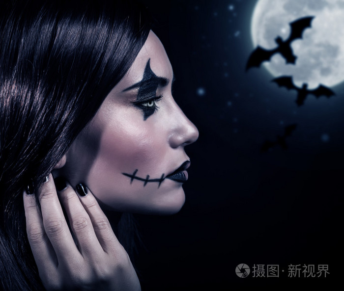可怕巫婆在万圣节之夜