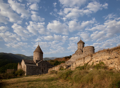 古老的修道院的足以在亚美尼亚