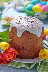蛋糕和复活节彩蛋