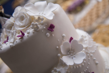 在法罗群岛举行的婚礼蛋糕