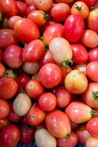 在市场西红柿图片