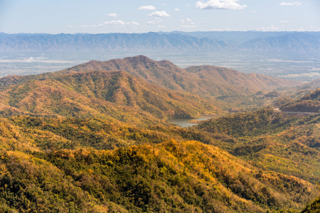 秋季彩林山