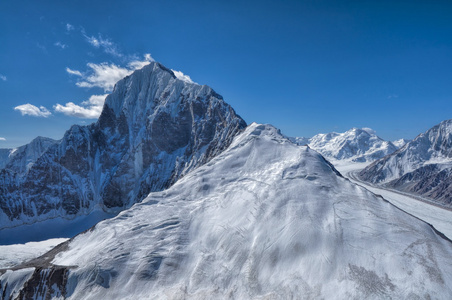 塔吉克斯坦的山峰