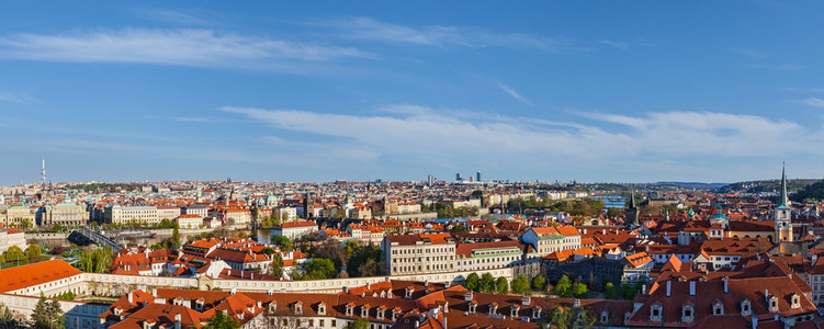 从布拉格城堡布拉格的全景视图