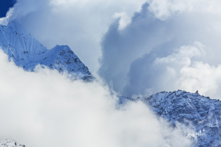 在喜马拉雅山脉的高山风景