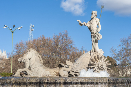 在马德里，西班牙海王星喷泉