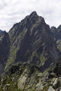 论斯洛伐克高 Tatras 的山峰和高山景观