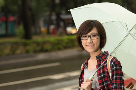 雨一天女孩