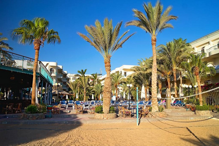 贝拉 Vista 海滩度假村为第一个阳光明媚的访客准备