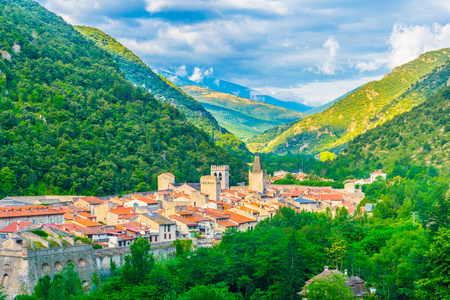 法郎滨海自由城 de Conflent 村鸟瞰图