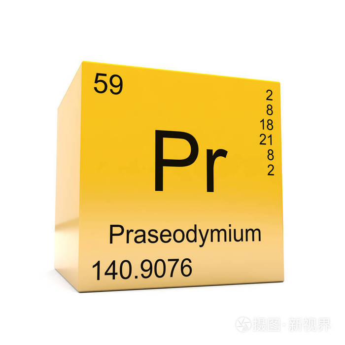 在光滑黄色立方体上显示的周期表中的镨化学元素符号