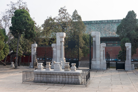 河南省2014 年 11 月 28 日  shikaiyuanlin 墓。在安阳，河南，中国著名的历史古迹