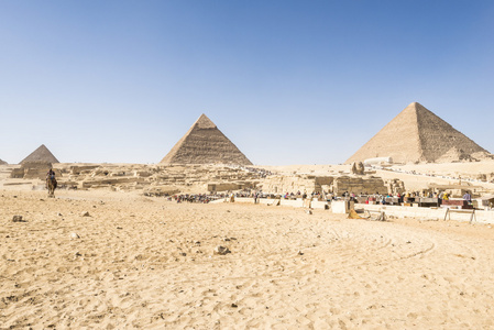 一般认为的埃及吉萨金字塔