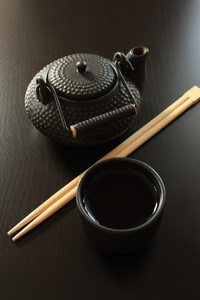 黑茶壶