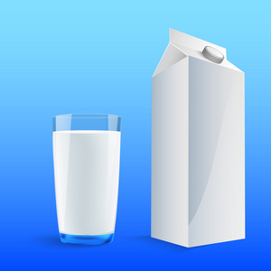 一杯牛奶的一大空白奶包。矢量