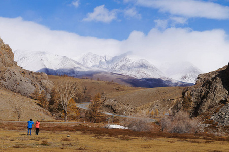 阿尔泰山的美丽景色, 靠近 Kurai 山谷, 俄罗斯阿尔泰