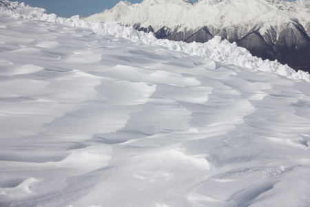 雪山斜坡背景