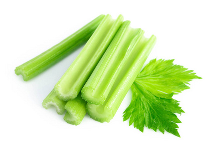 新鲜的绿芹菜叶子在白色背景下分离蔬菜, 健康概念食品
