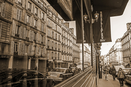 巴黎，法国，2013 年 5 月 4 日。典型的城市景观