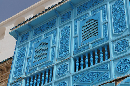 蓝色的窗口在突尼斯的体系结构