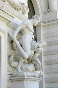 维也纳霍夫堡宫大力神雕像