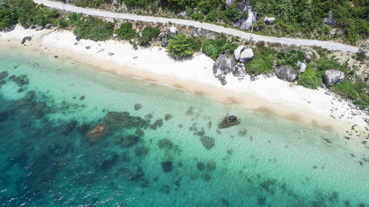 在越南的 Ku 老挝占婆岛, 其美丽的海滩和风景