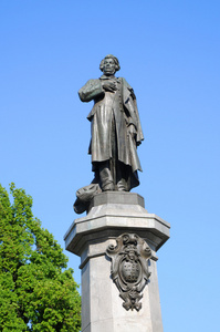 在华沙，波兰亚当密茨凯维奇雕像