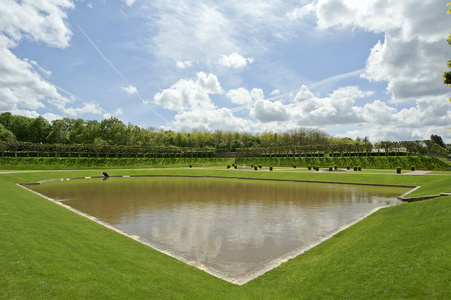 观赏花园附近的 villandry，法国城堡