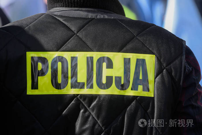 警察制服背面的警方标志标志