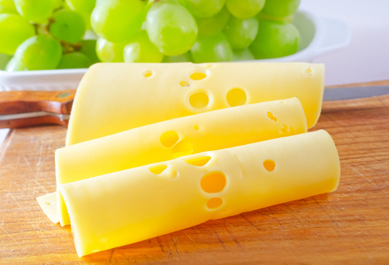 切片的奶酪