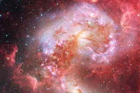 星云是星尘的星际云。美国宇航局提供的这张图片的元素