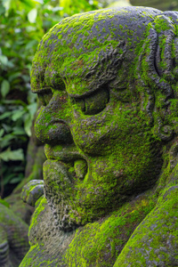 传统的巴厘岛式石雕艺术和文化在印度尼西亚巴厘岛