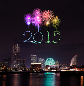 2015 新年烟花庆祝在滨海湾在横滨