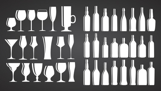 矢量图的轮廓酒精玻璃和瓶子