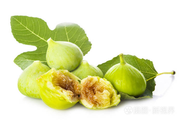 照片 白色背景的新鲜白色夫人的脖子无花果与它的叶子隔绝了.jpg
