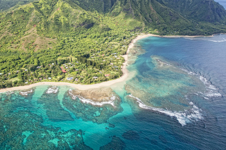 考艾岛 napali 海岸鸟瞰图