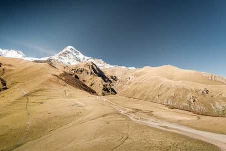 卡兹别克山麓