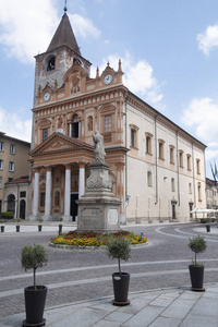 Borgomanero, 都灵, 山麓, 意大利 历史的圣巴图教会的外部