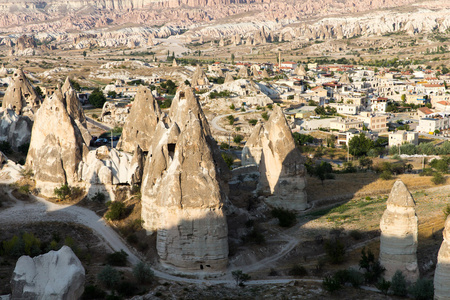 在 capadocia 的岩石群