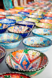 土耳其的传统手绘陶瓷碗
