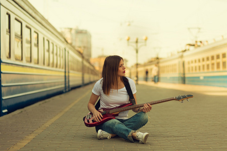 一把吉他的女孩